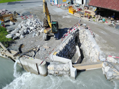 Fischpass Kraftwerk Seidendruckerei Mitlödi